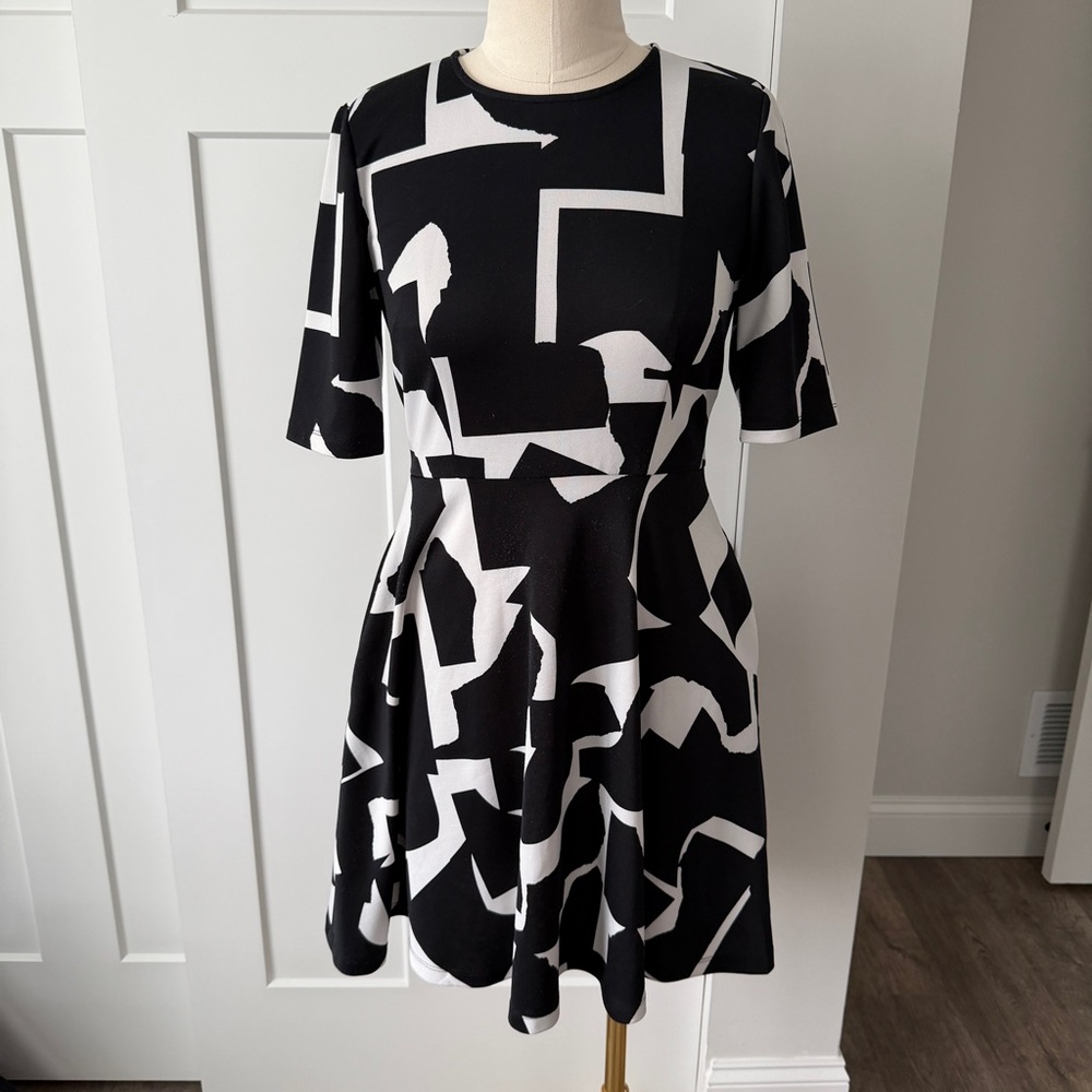 Donna Morgan Black and White Geometric Dress - 6
